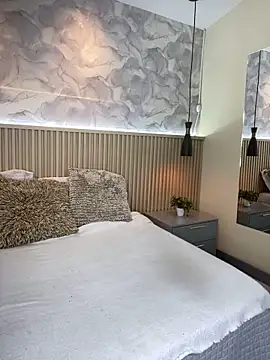 AinaraJimenez online show from November 20, 2025, 7:25 pm