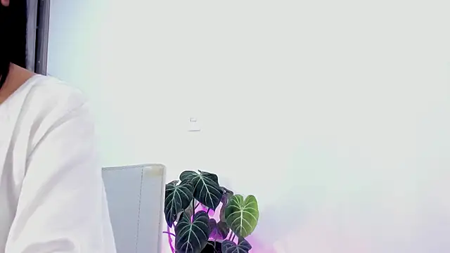 Sara Leblanc online show from March 10, 2025, 12:38 pm