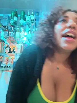 Snapshot of lauraltt chatting on September 15, 2025, 1:28 am lauraltt online show from September 15, 2025, 1:28 am