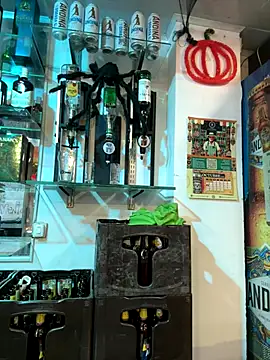 Snapshot of lauraltt chatting on October 6, 2025, 1:29 am lauraltt online show from October 6, 2025, 1:29 am