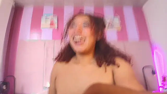 Snapshot of lauraltt chatting on October 28, 2025, 7:24 pm lauraltt online show from October 28, 2025, 7:24 pm