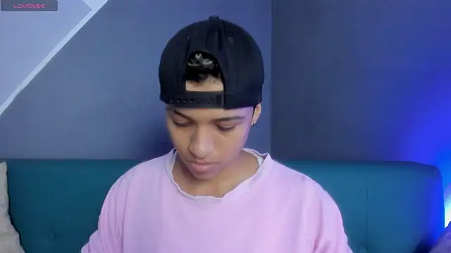 Dominick jones online show from March 9, 2025, 4:33 pm