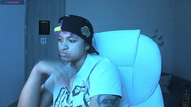 Dominick jones online show from September 26, 2025, 4:19 am