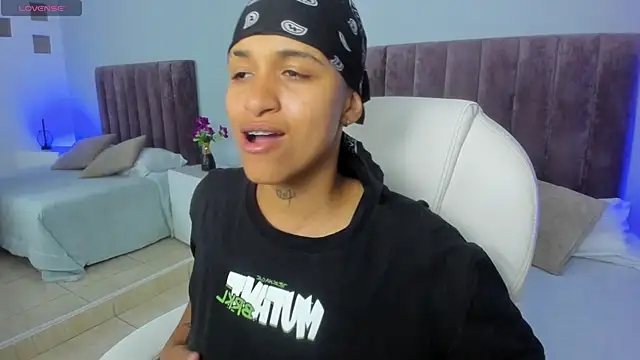 Dominick jones online show from February 10, 2025, 9:47 pm