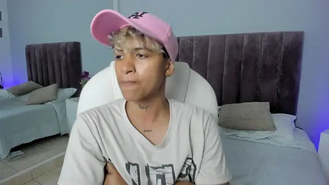 Dominick jones online show from February 8, 2025, 11:24 pm