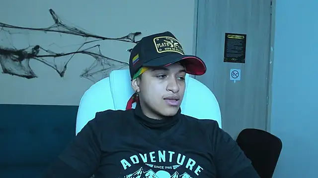 Dominick jones online show from October 18, 2025, 5:31 am