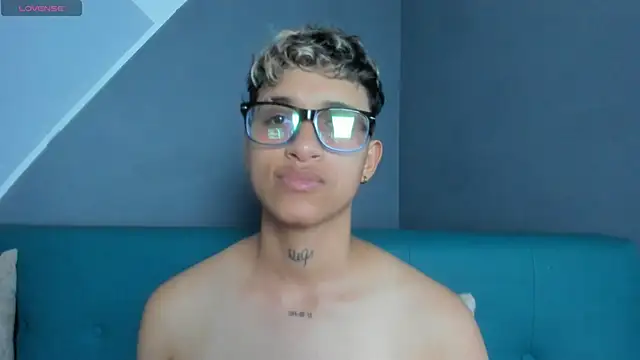 Dominick jones online show from March 13, 2025, 11:49 pm