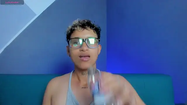 Dominick jones online show from March 17, 2025, 9:24 pm