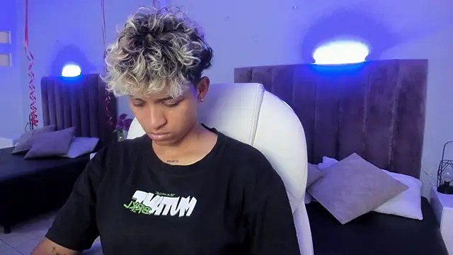 Dominick jones online show from February 19, 2025, 8:41 pm