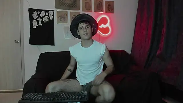 Antonello Vannucci online show from January 10, 2025, 8:04 pm