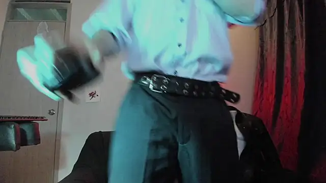 Antonello Vannucci online show from December 25, 2024, 11:53 pm