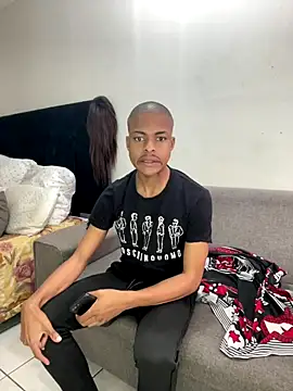 beverlyxxxx online show from November 28, 2025, 12:16 pm