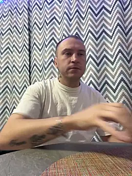  x x x x x x online show from January 3, 2025, 12:43 am