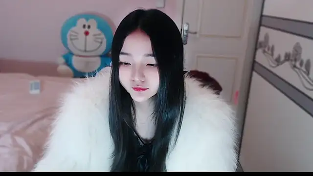 xiao-xiao-D online show from November 6, 2025, 6:06 am