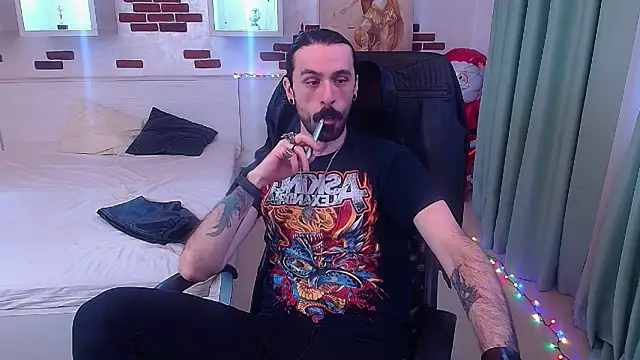 AxelColton online show from December 14, 2025, 8:31 am