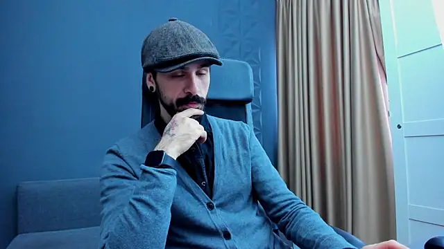 AxelColton online show from December 21, 2025, 11:34 am