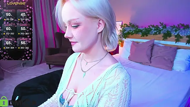 Snapshot of Ada_Reese chatting on January 14, 2025, 6:13 am Ada Reese online show from January 14, 2025, 6:13 am