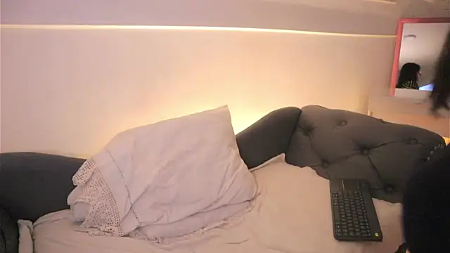 Daisha Riley online show from February 11, 2026, 3:50 am