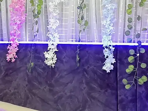 Snapshot of CintiaWalker chatting on November 9, 2025, 12:42 pm CintiaWalker online show from November 9, 2025, 12:42 pm