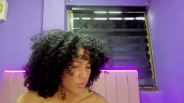 CintiaWalker online show from March 26, 2026, 1:09 pm