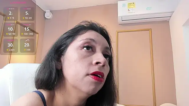 PerlaPreciosa online show from October 17, 2025, 3:54 am