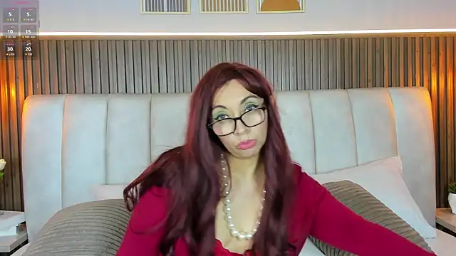 PerlaPreciosa online show from April 19, 2026, 4:02 am