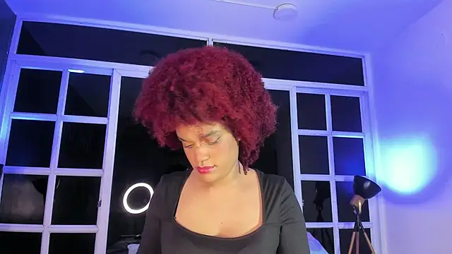 Snapshot of loladupont chatting on May 3, 2026, 3:11 am loladupont online show from May 3, 2026, 3:11 am