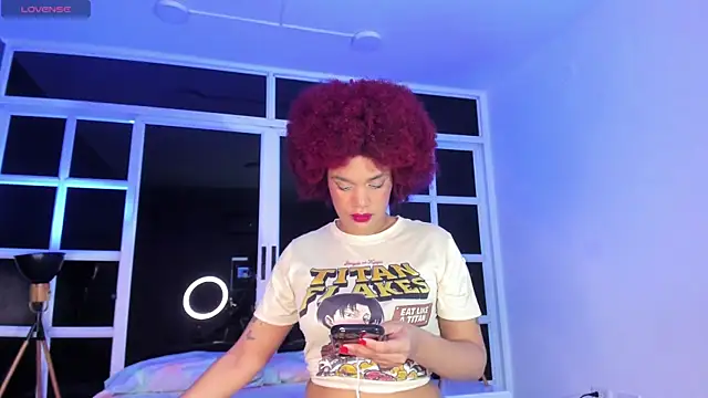 loladupont online show from March 26, 2026, 3:05 am