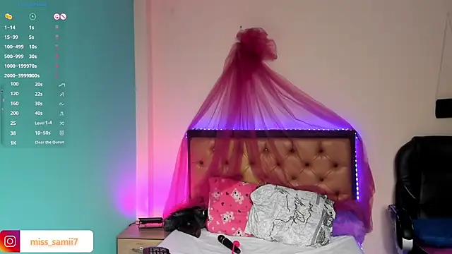 Queensamantha777 online show from March 11, 2025, 11:01 am