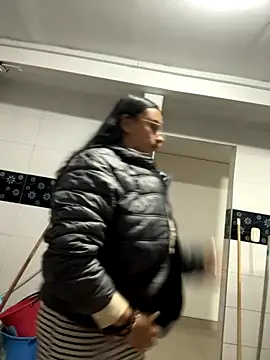 Snapshot of michell_boobs_ chatting on September 30, 2025, 1:50 pm michell boobs online show from September 30, 2025, 1:50 pm