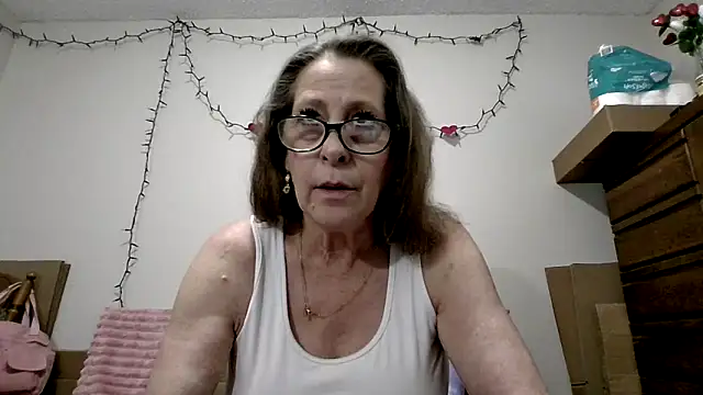 Snapshot of Keywest_Kate chatting on June 7, 2026, 8:47 pm Keywest Kate online show from June 7, 2026, 8:47 pm