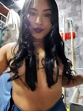 lovelypocahontas11 online show from January 23, 2025, 3:05 am