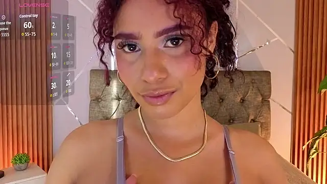 charlottee white online show from June 2, 2026, 8:53 pm