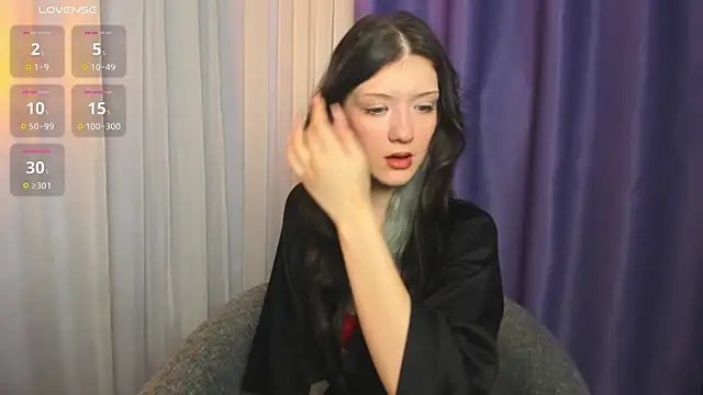 Lina Vi online show from February 9, 2025, 9:06 pm