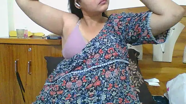 Riya Stream01 online show from April 7, 2026, 5:15 pm