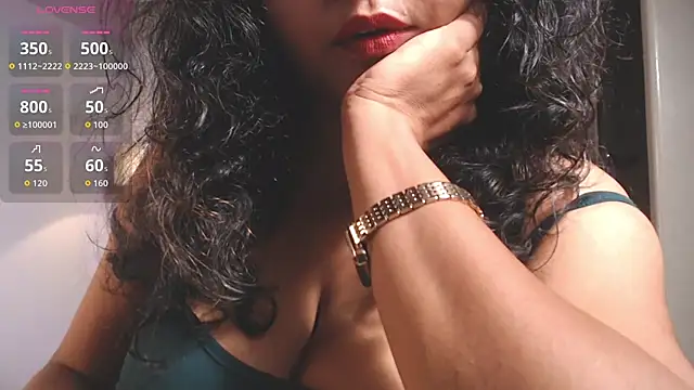 hot menka online show from June 5, 2026, 6:57 pm