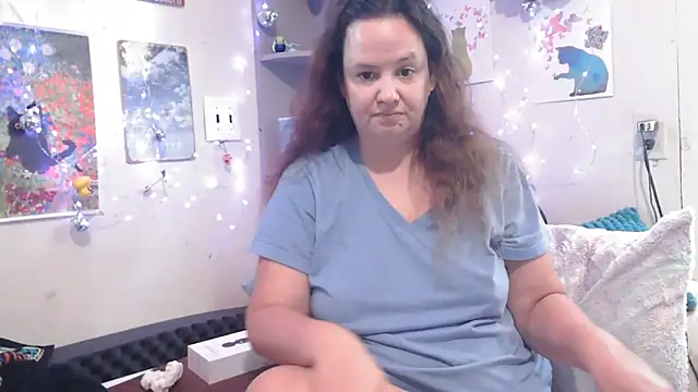 JustJen4Now online show from October 1, 2025, 2:10 pm