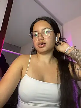 Rosita forever  online show from May 31, 2026, 3:18 pm