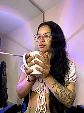 Snapshot of Rosita_forever_ chatting on December 2, 2025, 12:29 pm Rosita forever online show from December 2, 2025, 12:29 pm