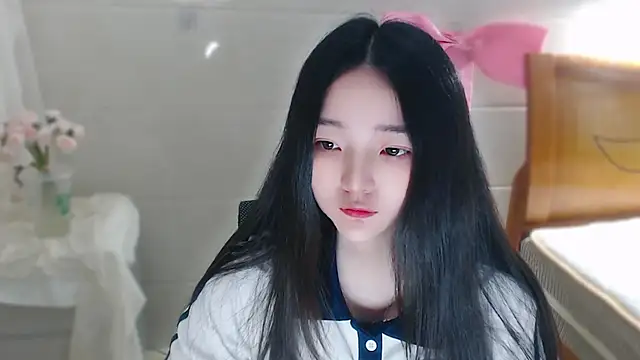 qiqi--- online show from April 24, 2026, 5:09 am