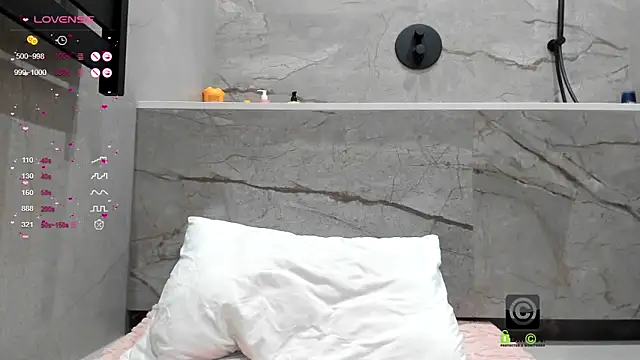 Snapshot of Amirachka chatting on September 9, 2025, 7:51 am Amirachka online show from September 9, 2025, 7:51 am