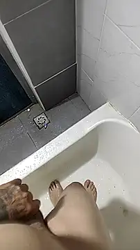 DTuannHallT online show from April 10, 2026, 12:12 pm