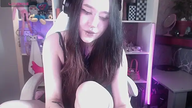 Snapshot of chloe_crystall_killer chatting on June 30, 2026, 10:59 am chloe crystall killer online show from June 30, 2026, 10:59 am