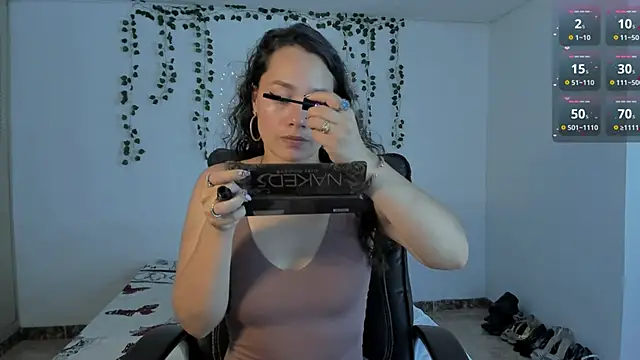 emmaTorres1 online show from March 20, 2025, 9:35 pm