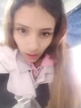 charlotes28 online show from December 25, 2024, 3:50 am