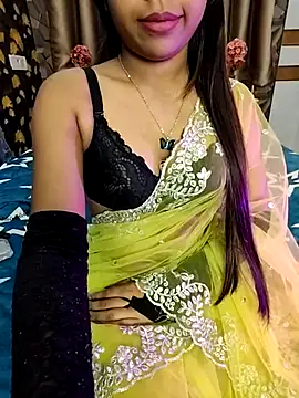 Little  Lia online show from March 6, 2025, 3:02 pm