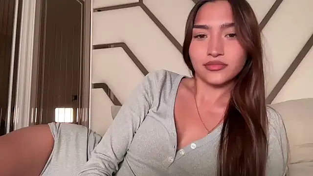 MilenaMilven online show from November 19, 2025, 7:36 pm