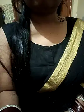 Snapshot of Soniya_444 chatting on May 8, 2026, 12:42 pm Soniya 444 online show from May 8, 2026, 12:42 pm