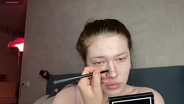 eva varnerr online show from April 4, 2026, 8:48 pm