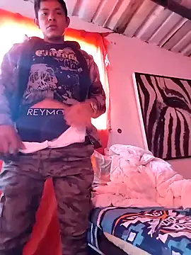 Snapshot of crazysex095 chatting on September 21, 2025, 5:18 pm crazysex095 online show from September 21, 2025, 5:18 pm